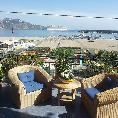 Апартаменти Terrazza Sul Mare Джардіні-Наксос Номер фото