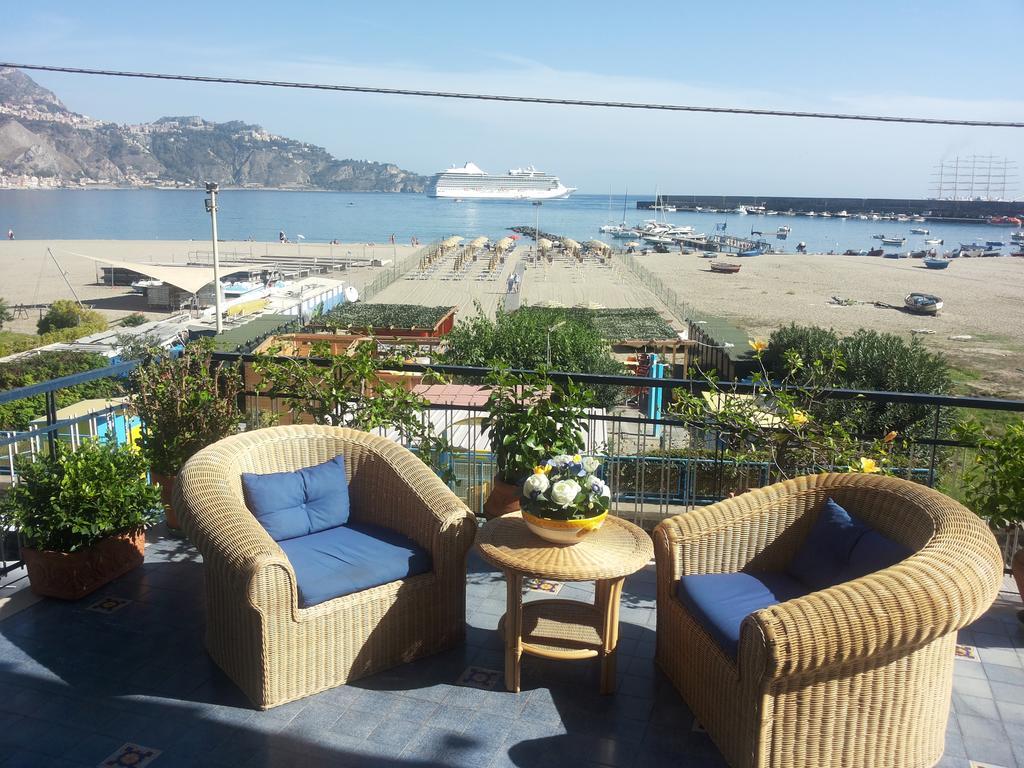 Апартаменти Terrazza Sul Mare Джардіні-Наксос Номер фото