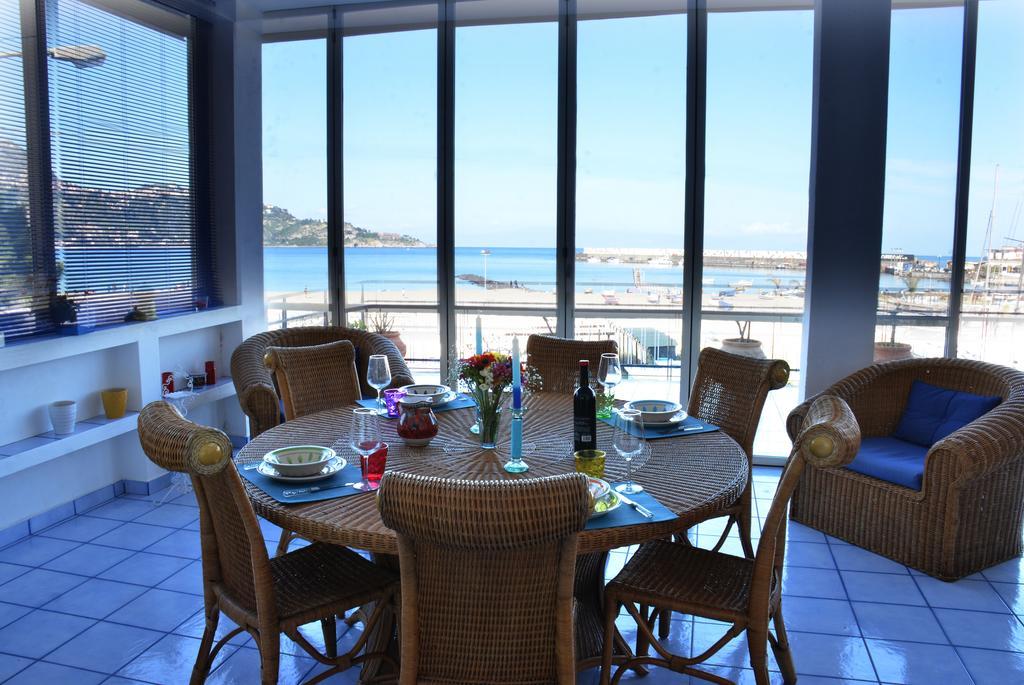 Апартаменти Terrazza Sul Mare Джардіні-Наксос Екстер'єр фото