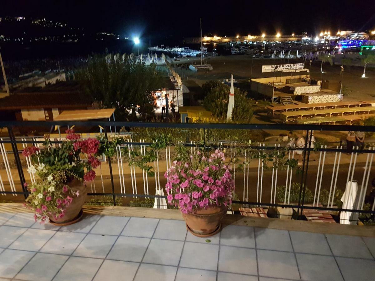 Апартаменти Terrazza Sul Mare Джардіні-Наксос Екстер'єр фото